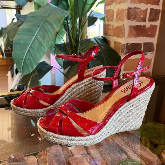 GUCCI Penelope Microguccissima Red Patent Leather Espadrille Wedges Size 40 - Picture 3 of 6